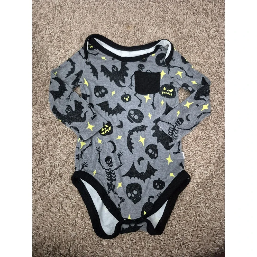 Little sleepies play size 6-12M Halloween bodysuit